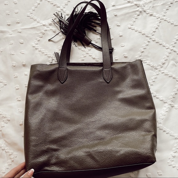 Steve Madden Tote - Picture 2 of 7